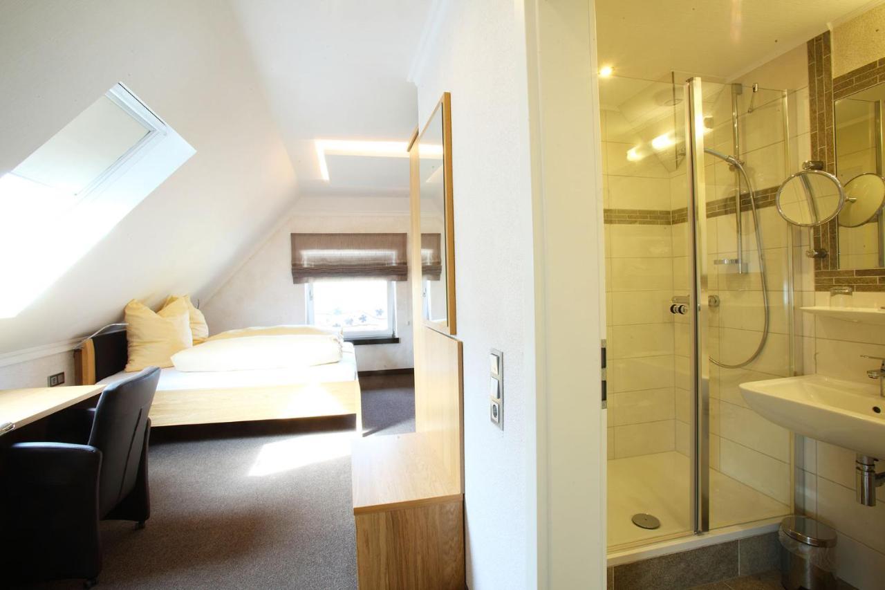 Weingut Matthias Dostert / Culinarium Hotell Nittel Exteriör bild